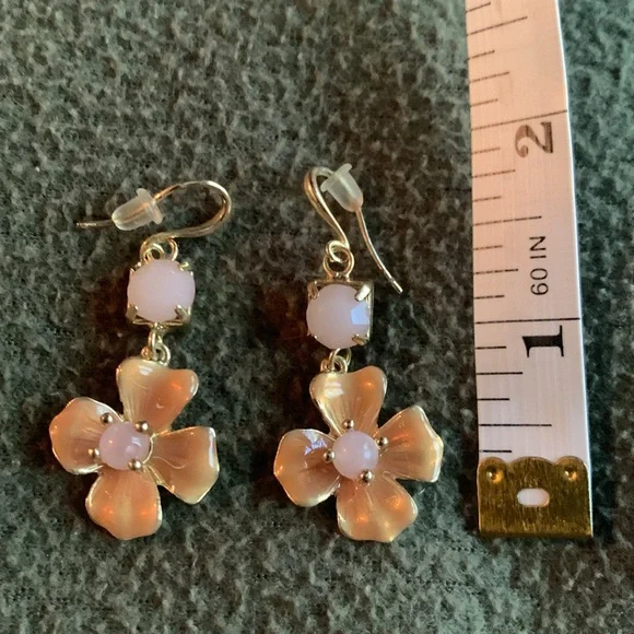 Gorgeous gold, pink and peach necklace, earring and bracelet set. - Picture 8 of 8